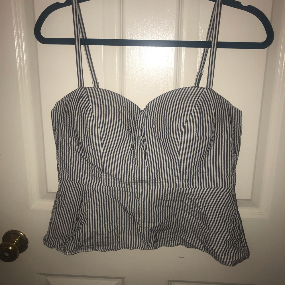 SUMMER TOP - Picture 2 of 4